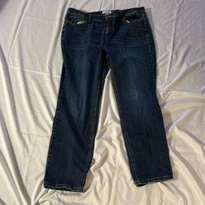 Liz Claiborne “Curvy”Jeans